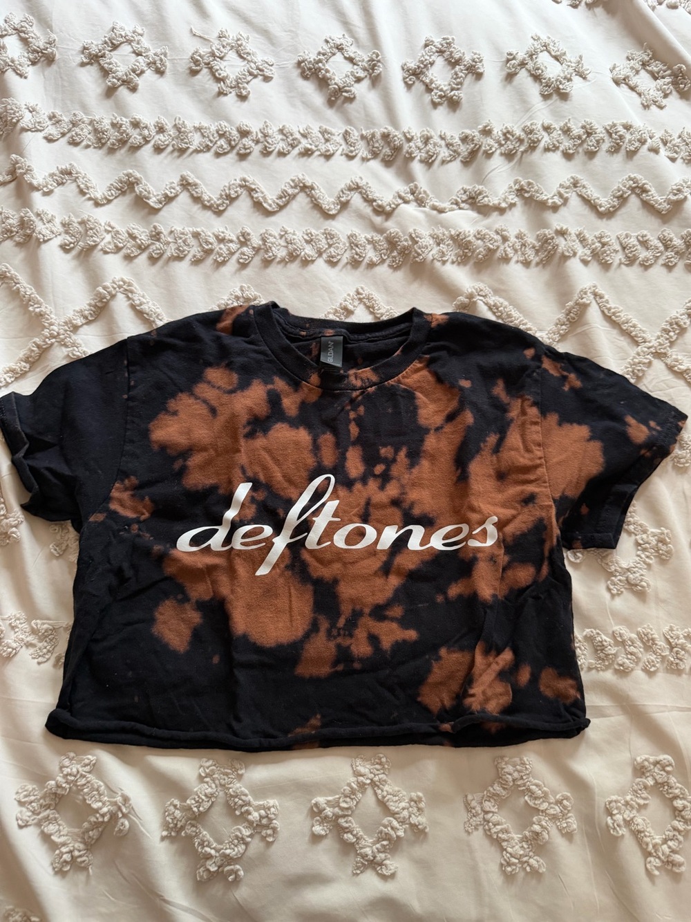 WMNS LG — Black + Brown Tie-Dye 'Deftones' Cropped Tee - lightly used